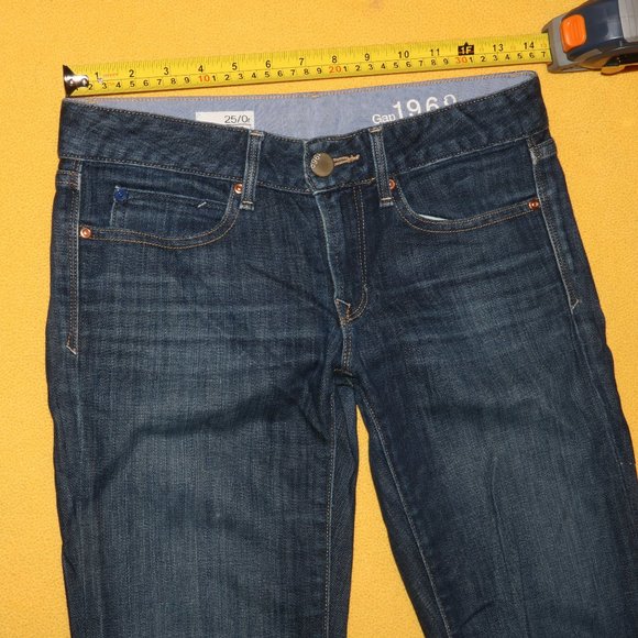 Gap 1969 Real Straight Dark Blue Jeans - Waist 28x32.5 Inseam - Picture 2 of 11